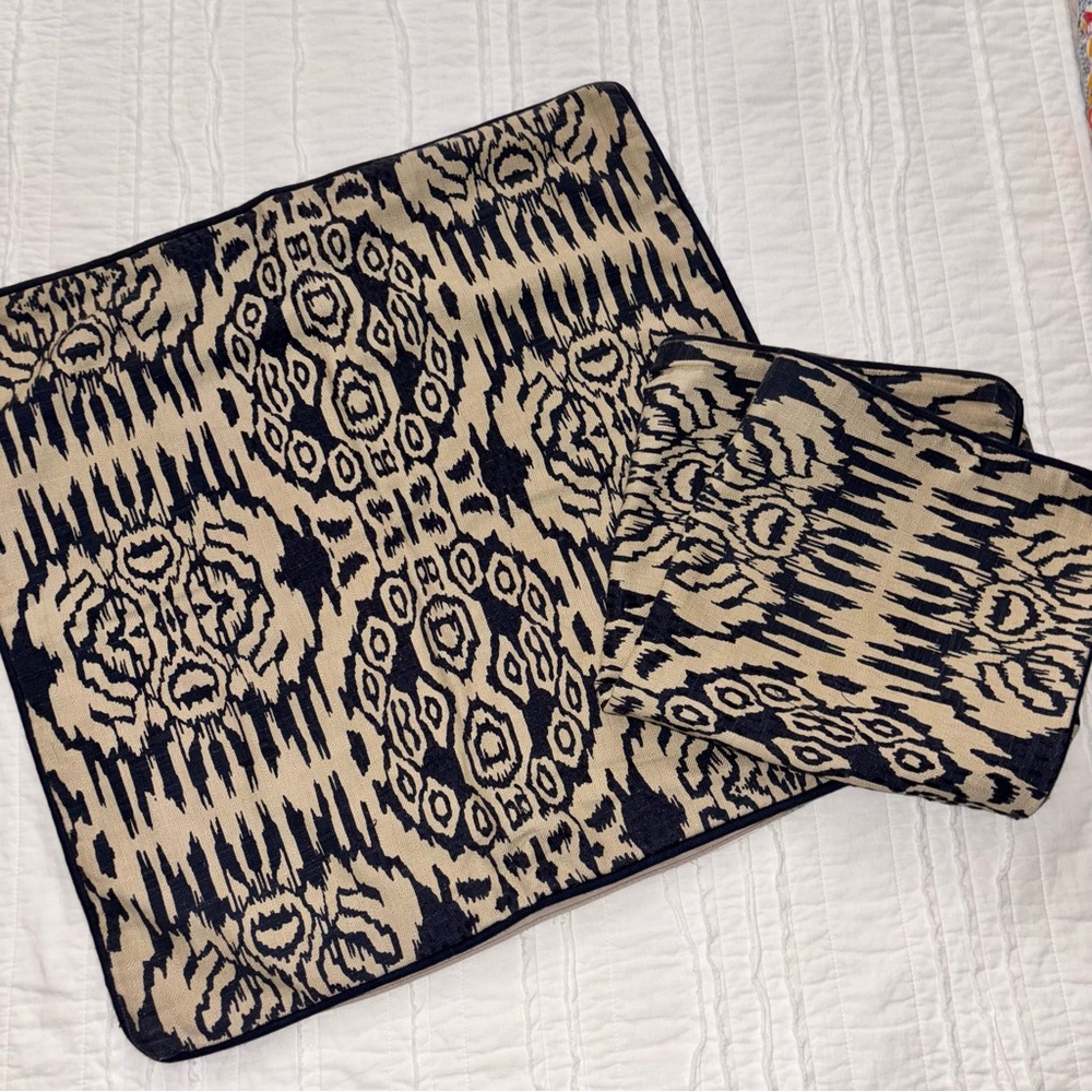 Navy & Cream Ikat Textured Print 22” Square Cotton India Pillow Sham Cover Only